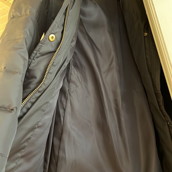 *BRAND NEW* Micheal Kors charcoal grey winter coat with fur hood. - Picture 11 of 11